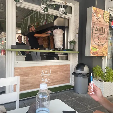 Apartamento αvli & No1