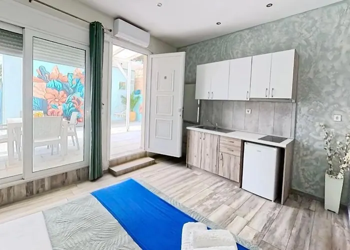 Αvli Sarti Studios & Apartments No1 * 사르티