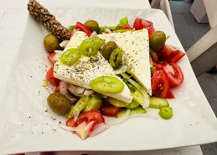 아파트 Αvli Sarti Studios & Apartments No1